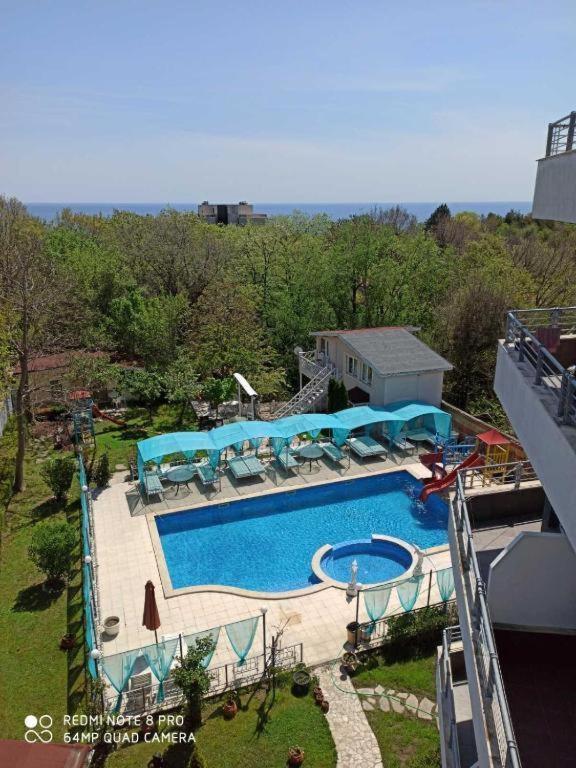Apartments Danita & Restaurant&Pool Bar Varna Esterno foto